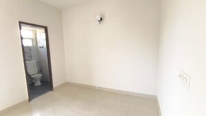 Room in 2 BHK Apartment at Signature Signum 95 II, Sector 95 – for Sale