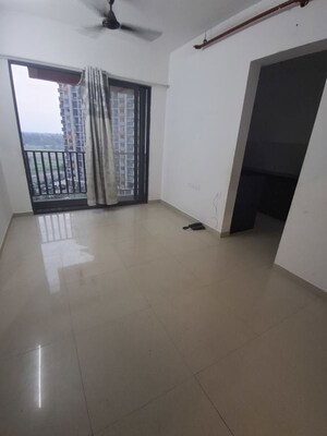 1 BHK Apartment For Rent in Shapoorji Pallonji Joyville, Virar West