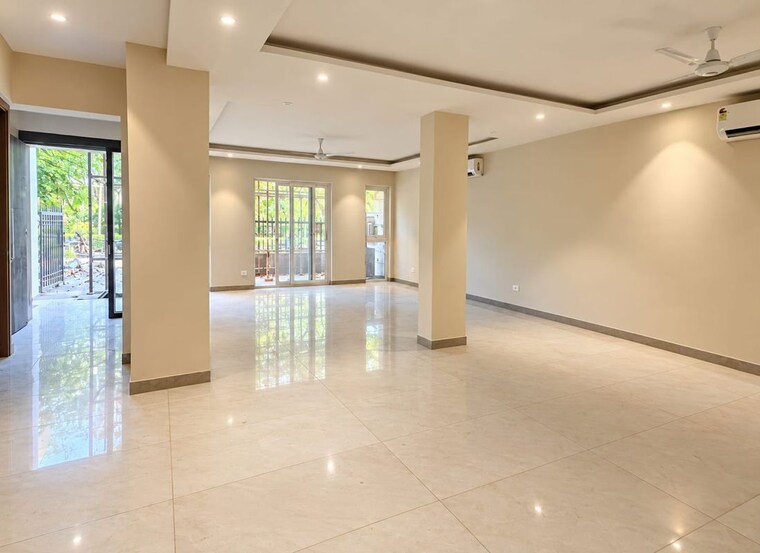 Room, jaypee-greens-kingswood-oriental 4 Bedroom 4700 Sq.Ft. Apartment In Sector 128 Noida 10795000