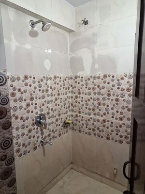 Bathroom in 3 BHK Builder Floor at Rohini Sector 3 – for Rent