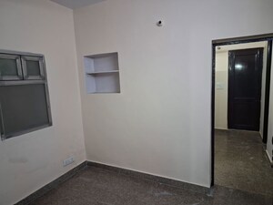 Room in 3 BHK Builder Floor at Rohini Sector 3 – for Rent