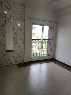 Room in 3 BHK Apartment at Sobha Windsor, Whitefield – for Rent