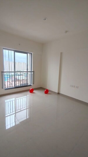 Room in 2 BHK Apartment at Mahindra Happinest Tathawade Phase 1, Tathawade – for Rent