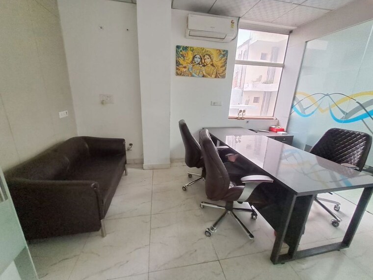 Team Area, sector 63 Commercial Office Space 1600 Sq.Ft. In Sector 63 Noida 10795035
