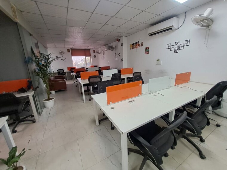 Team Area, sector 63 Commercial Office Space 1600 Sq.Ft. In Sector 63 Noida 10795035