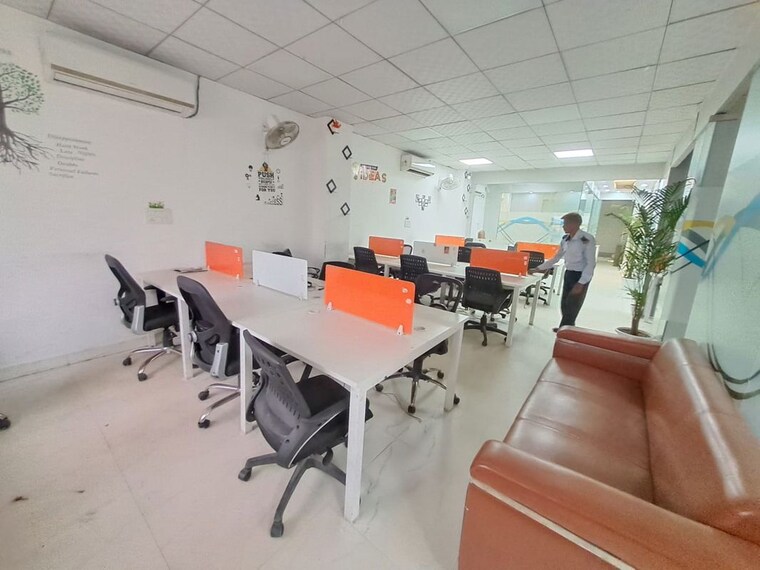 Team Area, sector 63 Commercial Office Space 1600 Sq.Ft. In Sector 63 Noida 10795035