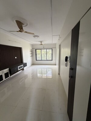 Team Area in 3 BHK Apartment at Arihant Enclave Borivali, Borivali East – for Rent