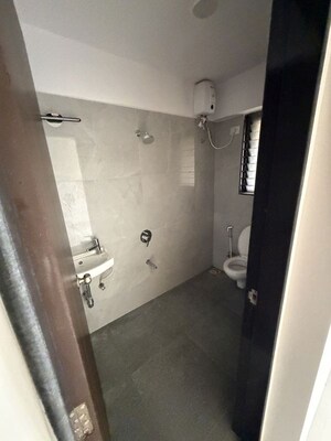 Furnished Amenities in 3 BHK Apartment at Arihant Enclave Borivali, Borivali East – for Rent