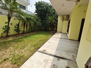 Balcony in 3.5 BHK Independent House at Sector 14 – for Rent