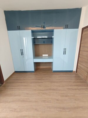 Room in 2 BHK Apartment at Tulip Yellow, Sector 69 – for Rent