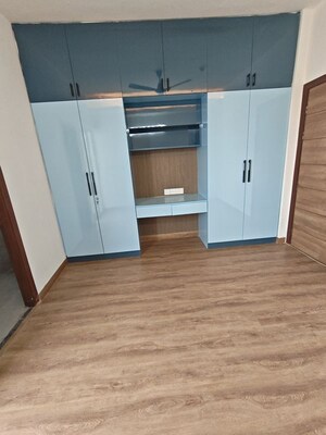 Room in 2 BHK Apartment at Tulip Yellow, Sector 69 – for Rent