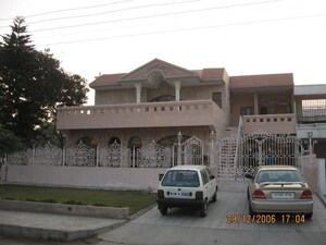 2 BHK Independent House – Exterior View View at Sector 7 - for Rent