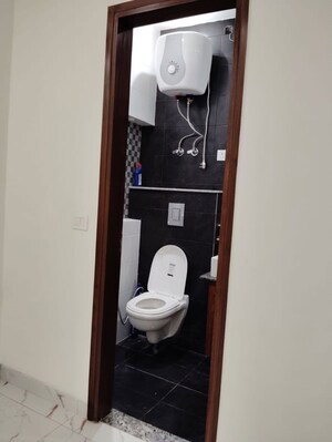 Bathroom in 2 BHK Builder Floor at Dayanand Colony – for Sale