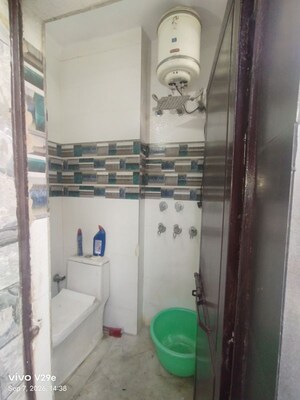 Bathroom in 1 RK Builder Floor at Ramesh Nagar – for Rent