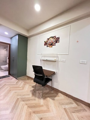 Team Area in 1 BHK Builder Floor at Sector 38 – for Rent