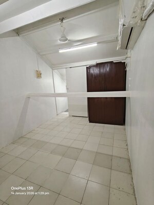 Bedroom in 2 BHK Apartment at Bagdad Mention Building, Umerkhadi – for Rent