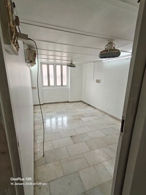 2 BHK Apartment For Rent in Bagdad Mention Building, Umerkhadi