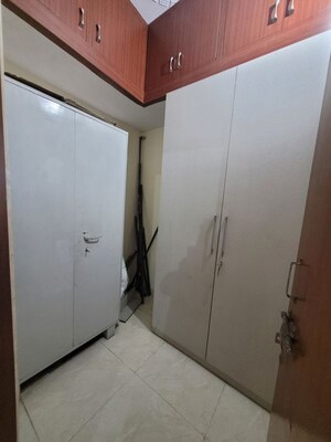 Furnished Amenities in 4 BHK Apartment at Dilshad Colony – for Sale