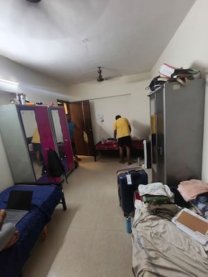 Room in  Pg at Bhoomi Midas, Kurla – for Rent