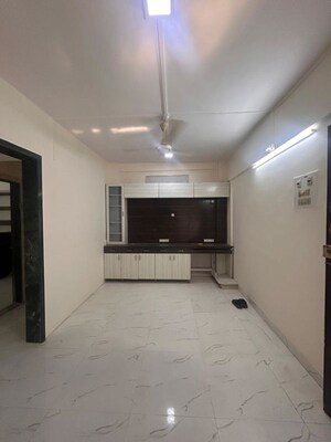 Room in 1 BHK Apartment at Radha Apartment Vile Parle, Vile Parle West – for Rent