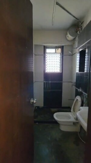 Bathroom in 4 BHK Apartment at Chembur – for Rent