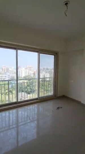 Bedroom in 4 BHK Apartment at Chembur – for Rent