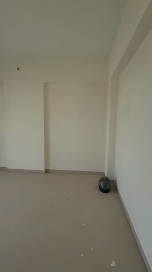 Bedroom in 4 BHK Apartment at Chembur – for Rent