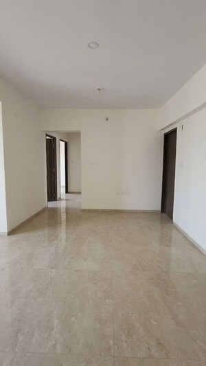 Living Room in 4 BHK Apartment at Chembur – for Rent