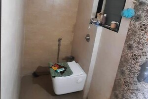 Furnished Amenities in 2 BHK Apartment at Hirani Swanand Oasis, Kurla – for Rent