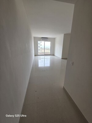 Building Lobby in 2.5 BHK Apartment at Silverglades The Melia, Sohna Sector 35 – for Sale
