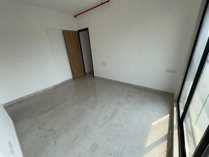 Room in 2 BHK Apartment at Vrindavan CHS, Borivali East – for Rent