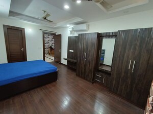 Bedroom in 3 BHK Builder Floor at Sector 57 – for Rent