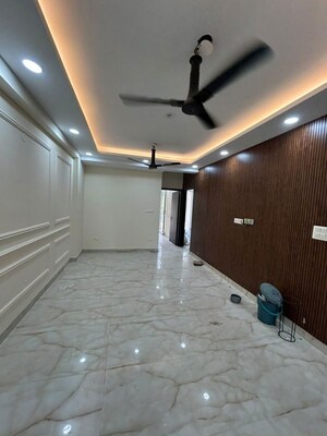 3 BHK Builder Floor For Rent in Sector 52