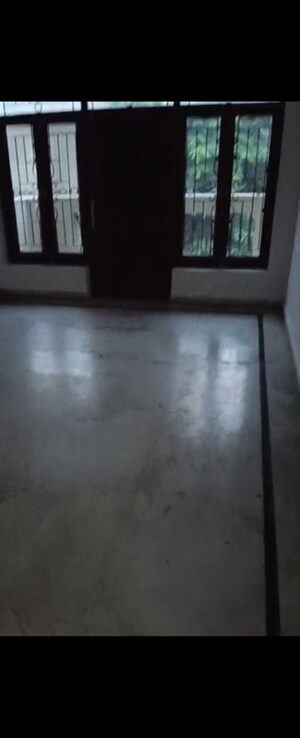 Room in 3 BHK Builder Floor at Sector Swarn Nagri – for Rent