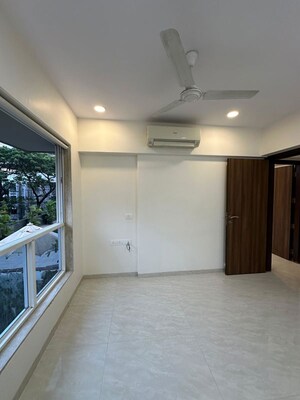 Room in 2 BHK Apartment at Supreme 19, Lokhandwala – for Rent