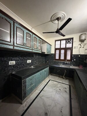 Kitchen in 3 BHK Independent House at Rwa Jalvayu Vihar Noida, Sector 25 – for Rent