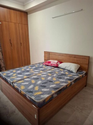 Bedroom in 4 BHK Builder Floor at Sector 38 – for Rent