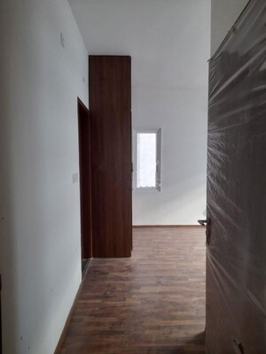 Room in 2.5 BHK Apartment at L&T Raintree Boulevard, Hebbal – for Rent