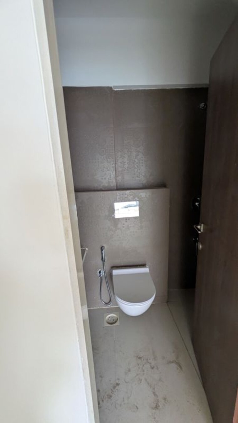 Bathroom, adani-ten-bkc 3 Bedroom 1113 Sq.Ft. Apartment In Bandra East Mumbai 10795656