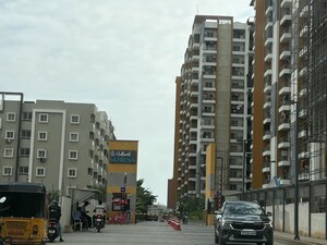 2 BHK Apartment For Sale in Hallmark Skyrena, Narsingi