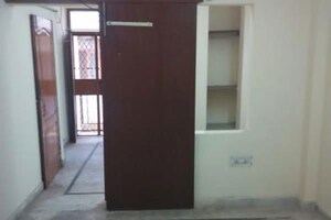 Room in 1 BHK Independent House at Sarita Vihar – for Rent