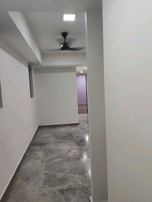 Room in 2 BHK Apartment at Lodha Dioro, Wadala – for Rent