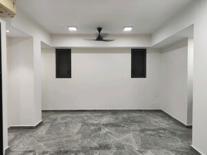 Room in 2 BHK Apartment at Lodha Dioro, Wadala – for Rent