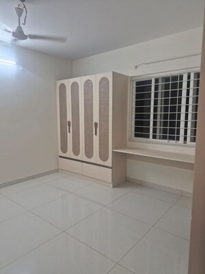 Room in 3 BHK Apartment at Aparna Sarovar Zicon, Nallagandla – for Rent