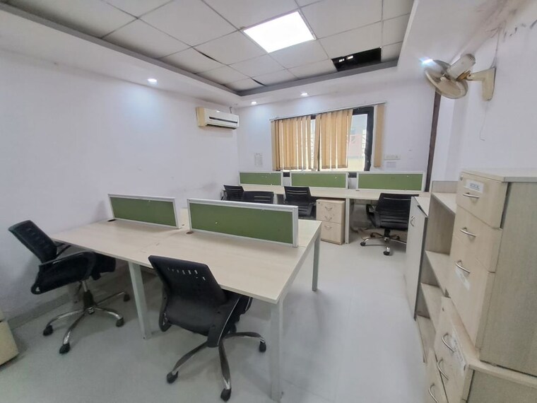 Team Area, sector 63 Commercial Office Space 2000 Sq.Ft. In Sector 63 Noida 10795676