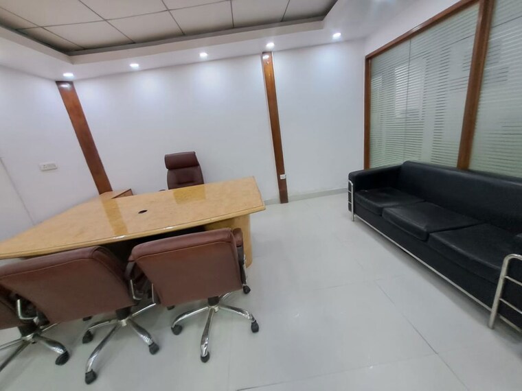 Team Area, sector 63 Commercial Office Space 2000 Sq.Ft. In Sector 63 Noida 10795676