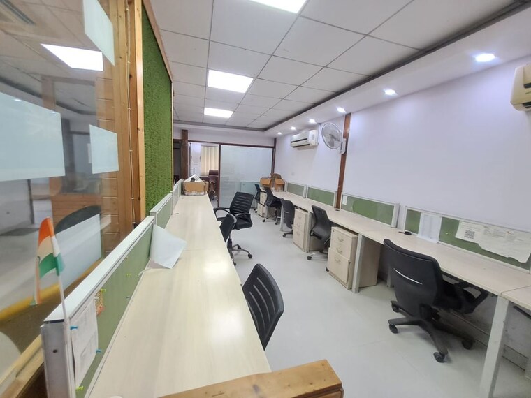 Team Area, sector 63 Commercial Office Space 2000 Sq.Ft. In Sector 63 Noida 10795676