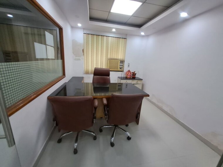 Team Area, sector 63 Commercial Office Space 2000 Sq.Ft. In Sector 63 Noida 10795676