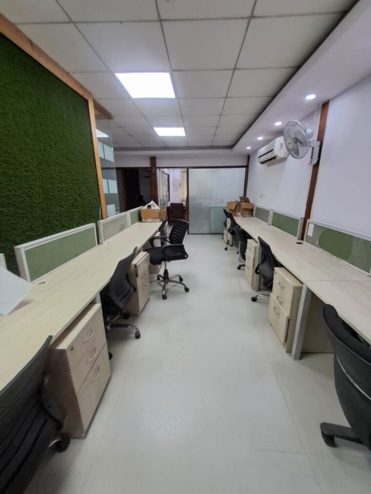 Team Area, sector 63 Commercial Office Space 2000 Sq.Ft. In Sector 63 Noida 10795676