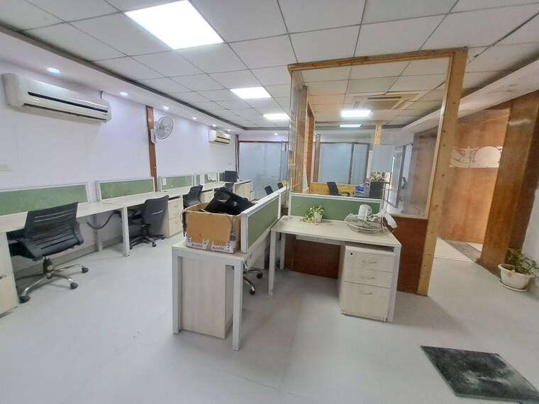 Team Area, sector 63 Commercial Office Space 2000 Sq.Ft. In Sector 63 Noida 10795676
